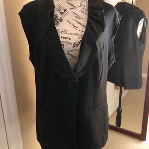 CAbi Black Vest size 14